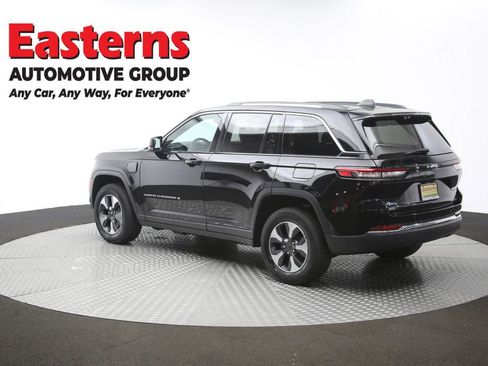 Used 2023 Jeep Grand Cherokee 4WD 4xe w/ Luxury Tech Group II image 67