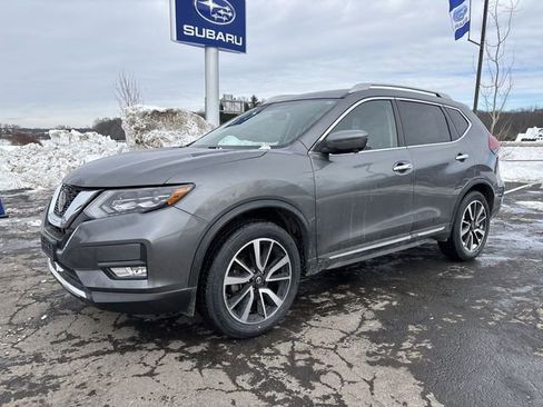 Used 2018 Nissan Rogue SL w/ Premium Package image 6