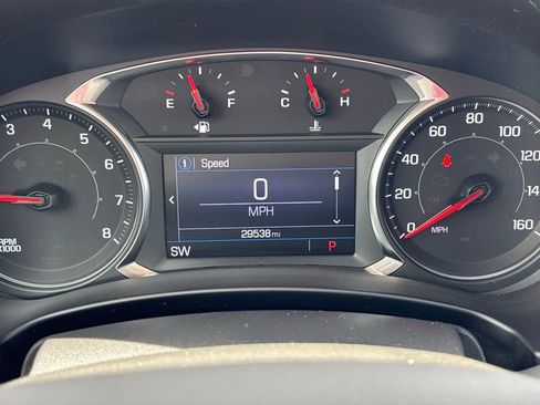 Used 2023 GMC Terrain SLE w/ Driver Convenience Package image 34