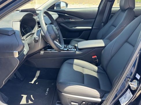 Used 2025 MAZDA CX-30 AWD 2.5 S w/ Preferred Package image 12