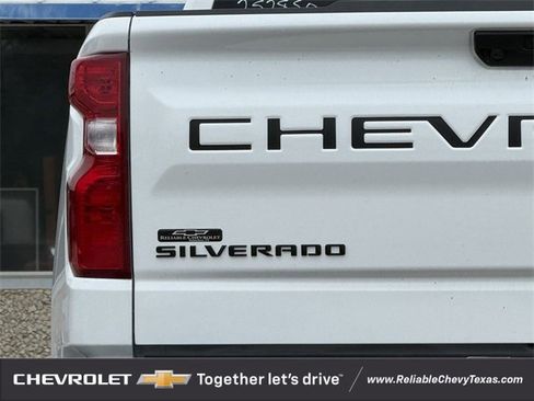 New 2026 Chevrolet Silverado 1500 Custom Trail Boss w/ LPO, Dark Essentials Package image 9