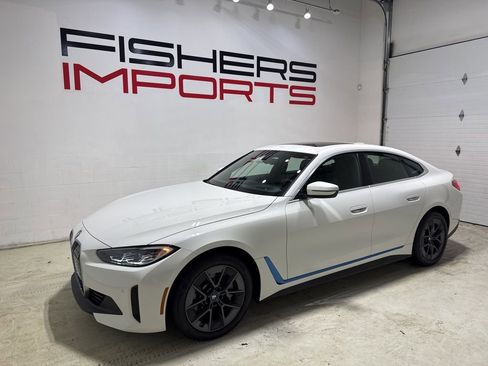 Used 2023 BMW i4 eDrive40 w/ Premium Package image 8