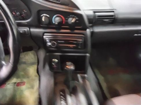 Used 1994 Chevrolet Camaro Z28 RWD image 12