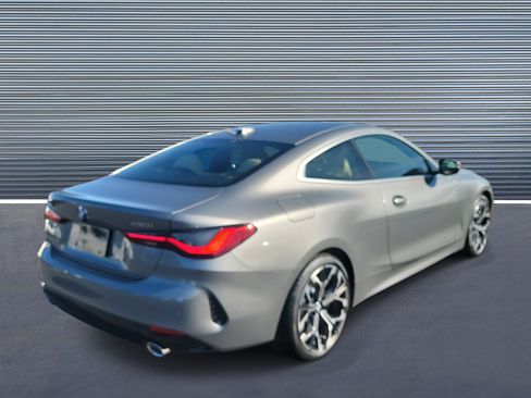 New 2026 BMW 430i Coupe w/ Parking Assistance Package image 3