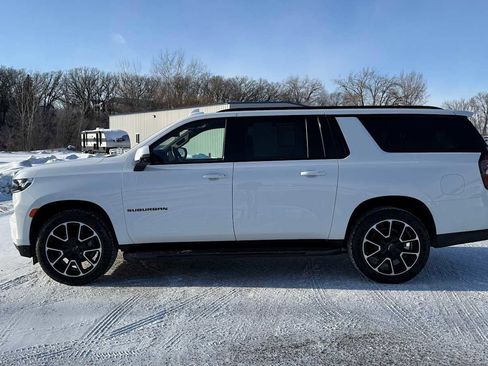 Used 2024 Chevrolet Suburban RST w/ Luxury Package image 6