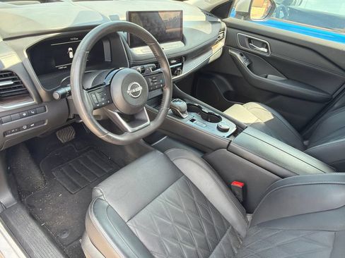 Used 2024 Nissan Rogue Platinum w/ Platinum Premium Package AWD/4WD image 17