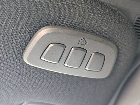 Used 2025 Ford Mustang GT Premium RWD image 33