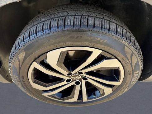 Used 2022 Volkswagen Atlas SEL image 8