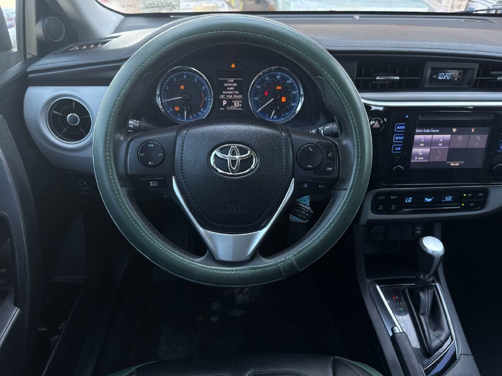 Used 2017 Toyota Corolla LE FWD image 14