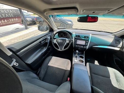 Used 2015 Nissan Altima 2.5 SV w/ Convenience Package FWD image 21