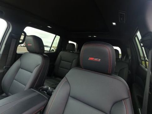 Used 2024 Chevrolet Traverse Z71 w/ Enhanced Driving Package image 14