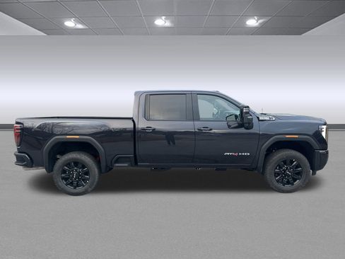 New 2026 GMC Sierra 2500 AT4 w/ AT4 Preferred Package image 2