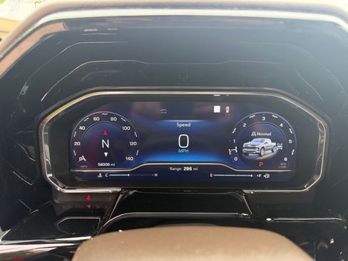 Used 2022 Chevrolet Silverado 1500 LTZ w/ LTZ Premium Package image 16