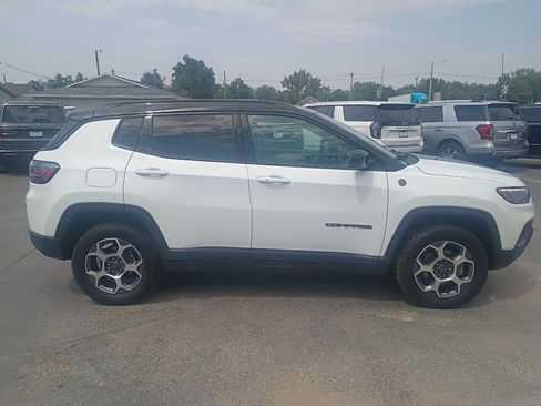 Used 2022 Jeep Compass Trailhawk w/ Trailhawk Elite Group AWD/4WD image 5