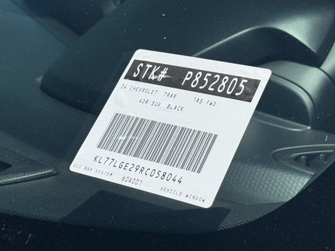 Used 2024 Chevrolet Trax RS w/ Driver Confidence Package FWD image 34