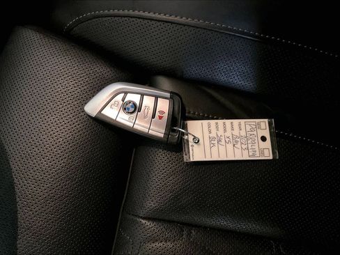 Certified 2023 BMW X5 M50i w/ Executive Package image 13