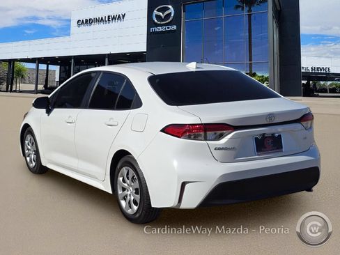 Used 2024 Toyota Corolla LE FWD image 4