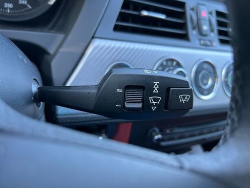 Used 2011 BMW Z4 sDrive35i image 20