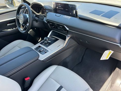 New 2026 MAZDA CX-90 Plug-In Hybrid w/ Preferred AWD/4WD image 10