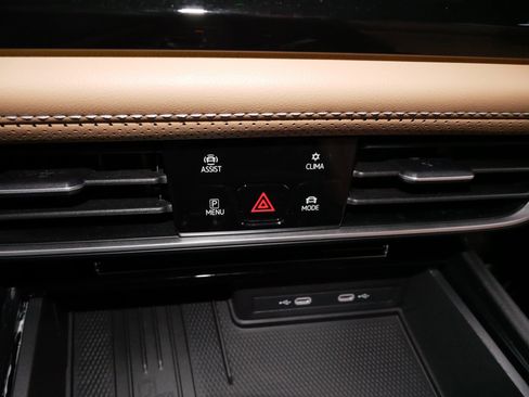 Certified 2025 Volkswagen Atlas Cross Sport SEL R-Line image 25