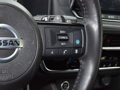 Used 2021 Nissan Rogue SV w/ Premium Package image 25