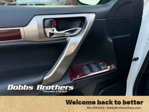Used 2019 Lexus GX 460 Luxury w/ Preferred Accessory Package AWD/4WD image 15