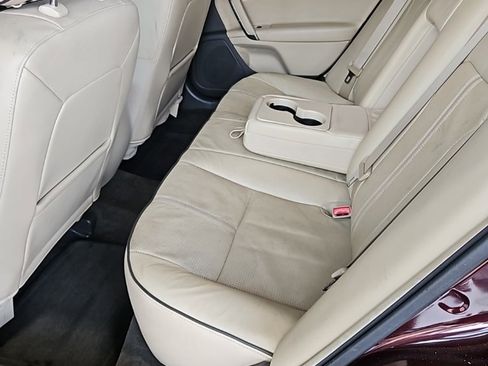 Used 2011 Lincoln MKZ image 21