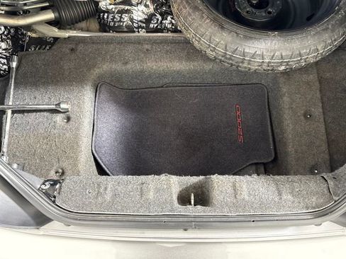 Used 2005 Honda S2000 Base image 11