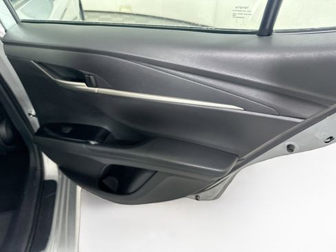 Used 2025 Toyota Camry LE image 29