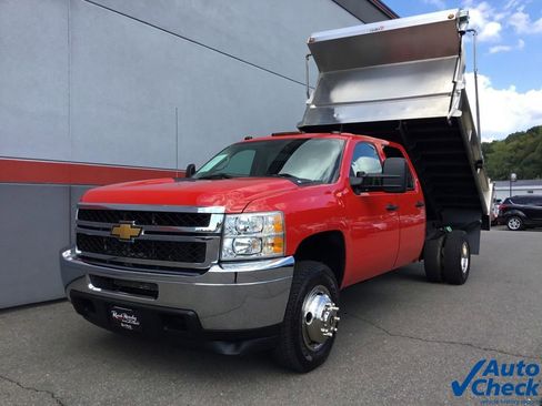 Used 2013 Chevrolet Silverado 3500 W/T w/ Snow Plow Prep Package image 5