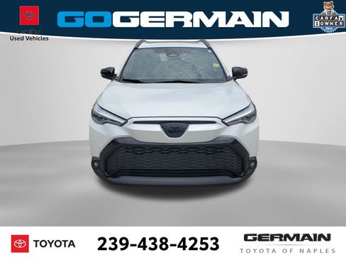 Used 2025 Toyota Corolla Cross AWD Hybrid w/ Convenience Package image 3