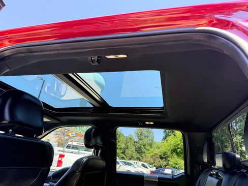Used 2015 Ford F150 Lariat w/ Equipment Group 502A Luxury AWD/4WD image 32