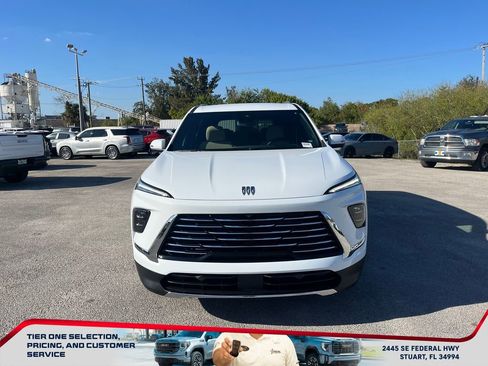 New 2026 Buick Enclave Preferred image 3