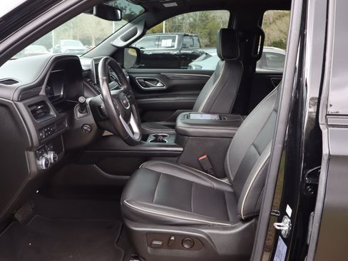 Used 2022 GMC Yukon SLT w/ SLT Premium Package image 20
