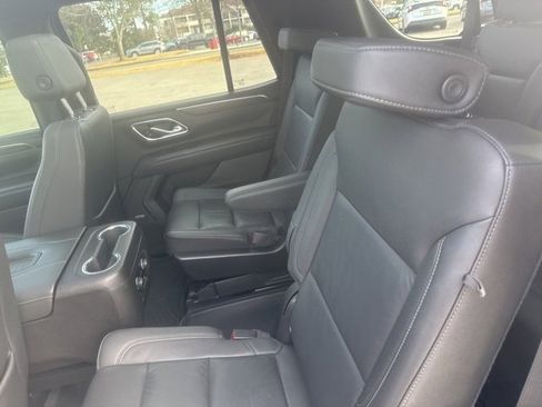 Used 2021 Chevrolet Tahoe Z71 w/ Z71 Off-Road Package image 26