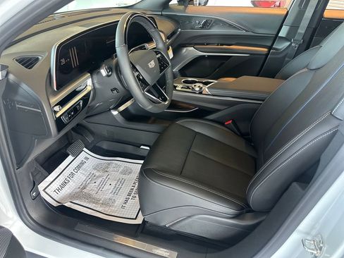New 2026 Cadillac Lyriq Premium Luxury w/ LPO, Floor Liner Package AWD/4WD image 4