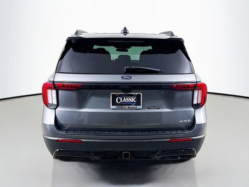 Used 2025 Ford Explorer ST-Line w/ ST-Line Street Pack AWD/4WD image 6