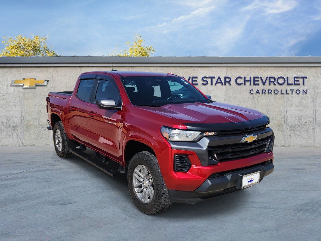 Used 2023 Chevrolet Colorado LT RWD image 1