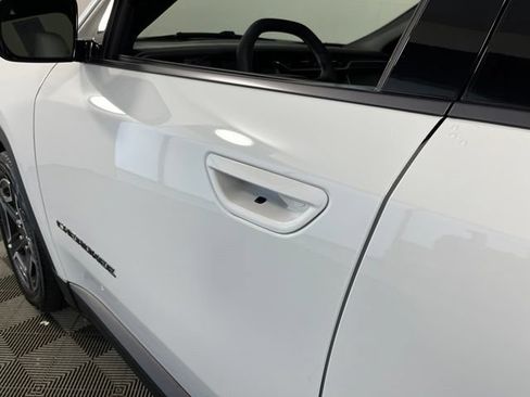 Used 2026 Jeep Cherokee Limited AWD/4WD image 13