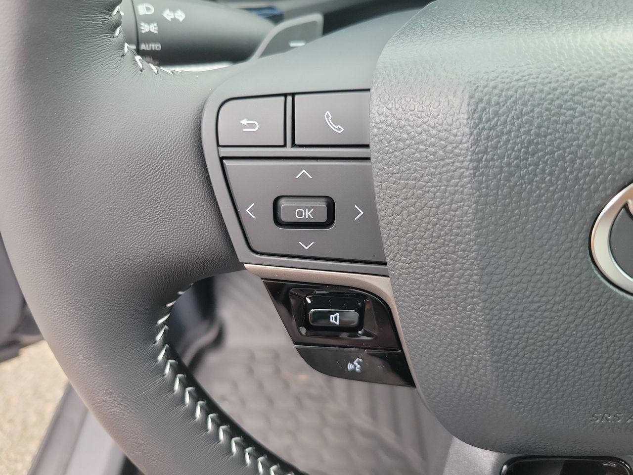 Used 2026 Toyota Camry SE FWD image 20