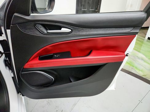 Used 2020 Alfa Romeo Stelvio Sport w/ Quick Order Package 22K Sport image 27