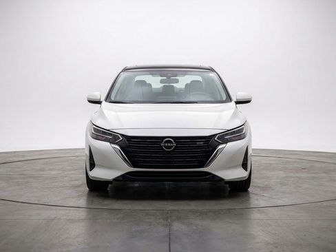 Used 2025 Nissan Sentra S image 2