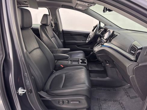 Used 2023 Honda Odyssey Touring image 15
