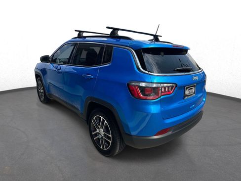 Used 2019 Jeep Compass Latitude w/ Popular Equipment Group FWD image 5