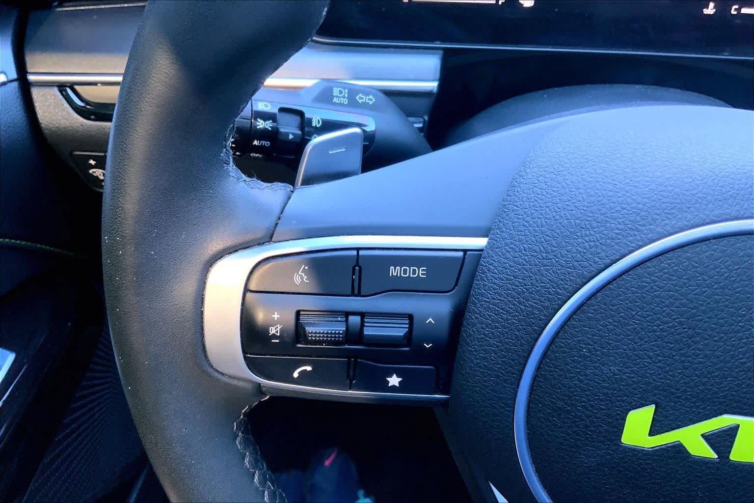 Used 2025 Kia K5 GT FWD image 23