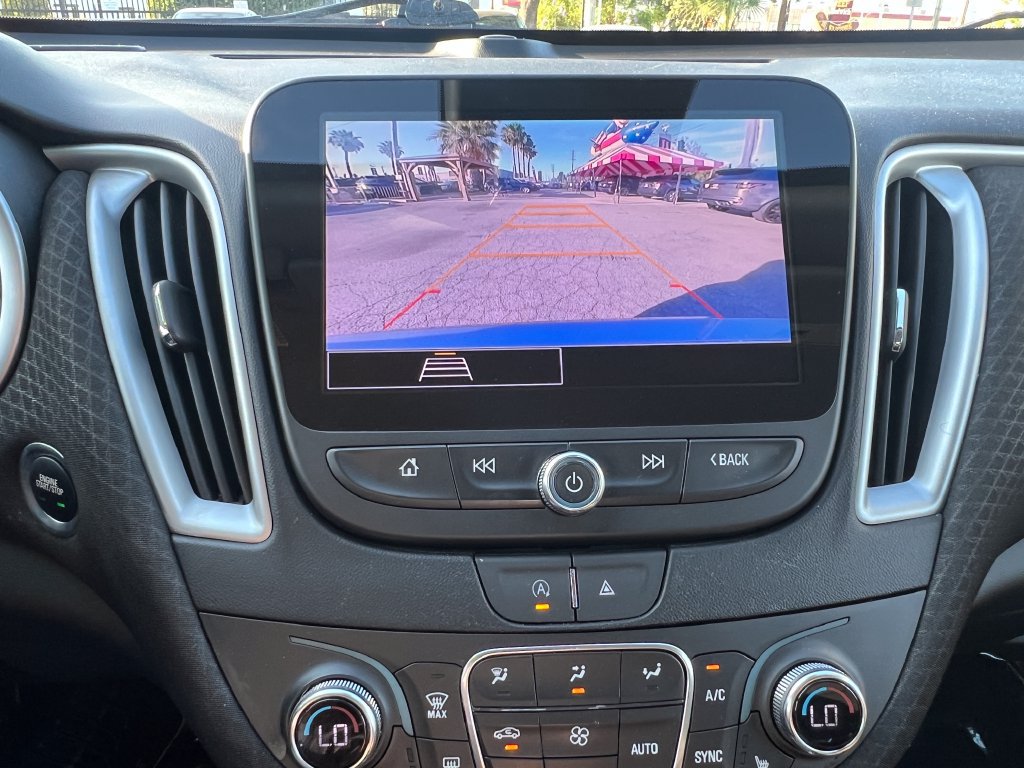 Used 2024 Chevrolet Malibu LT FWD image 32