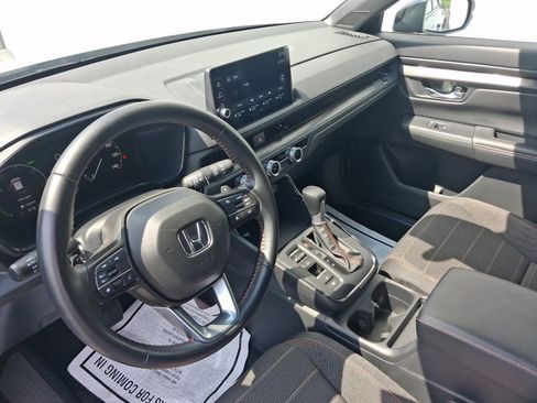 Used 2026 Honda CR-V Sport image 4