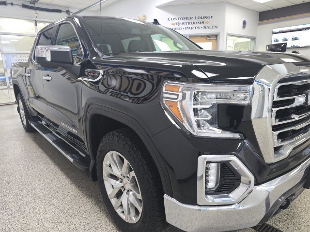 Used 2021 GMC Sierra 1500 SLT w/ SLT Premium Package AWD/4WD image 3