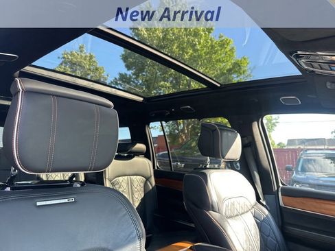 Used 2024 Jeep Grand Wagoneer L Series III AWD/4WD image 4