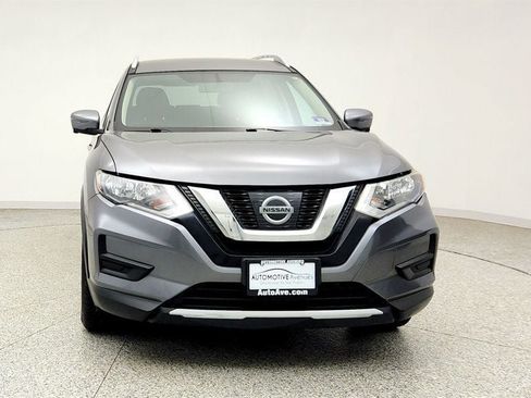 Used 2017 Nissan Rogue SV w/ SV Premium Package AWD/4WD image 2
